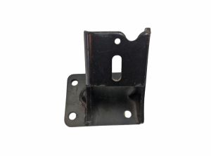 ENGINE MOUNTING