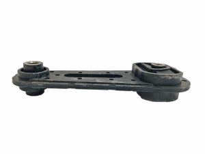 ENGINE MOUNTING