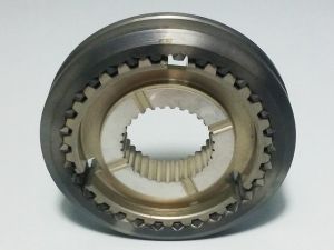 HUB AND DISPLACEABLE