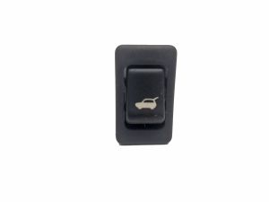 TRUNK LID KEY