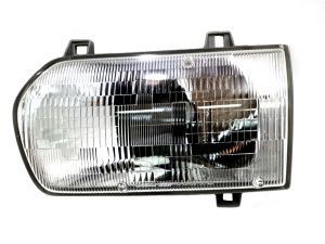 OPTICA IZQ NISSAN PATHFINDER 96-99