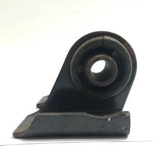 INSULATOR ASSY