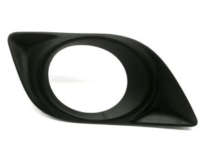 MOLDURA PARAGOLPE DEL IZQ NISSAN VERSA