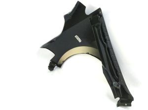 RIGHT FRONT FENDER