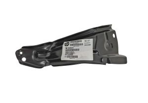 SOPORTE GUARDABARRO DER NISSAN VERSA