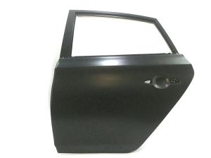 PUERTA TRASERA IZQ NISSAN SENTRA 2015+